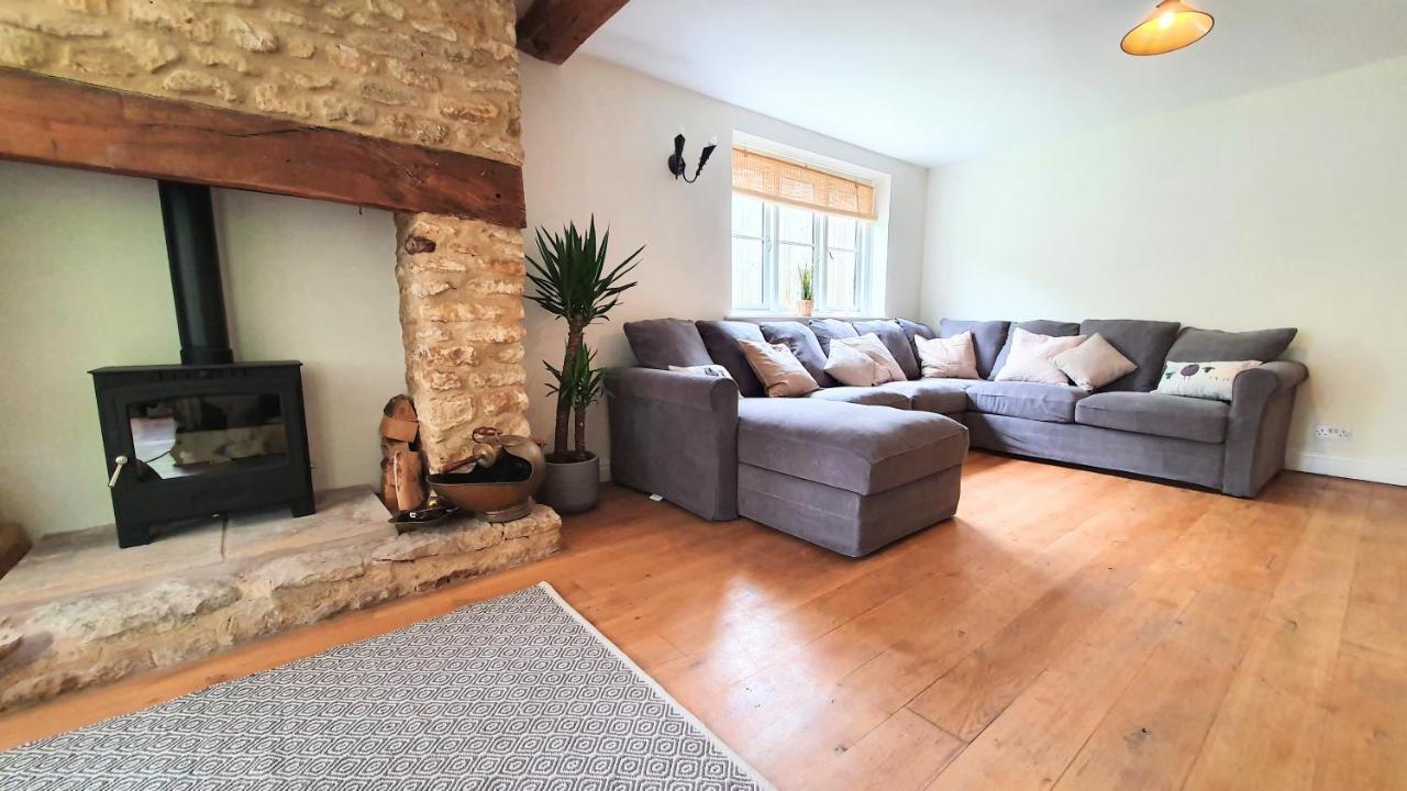 Glenfield Cottage - Secluded Luxury Deep In The Oxfordshire Countryside Wilcote エクステリア 写真